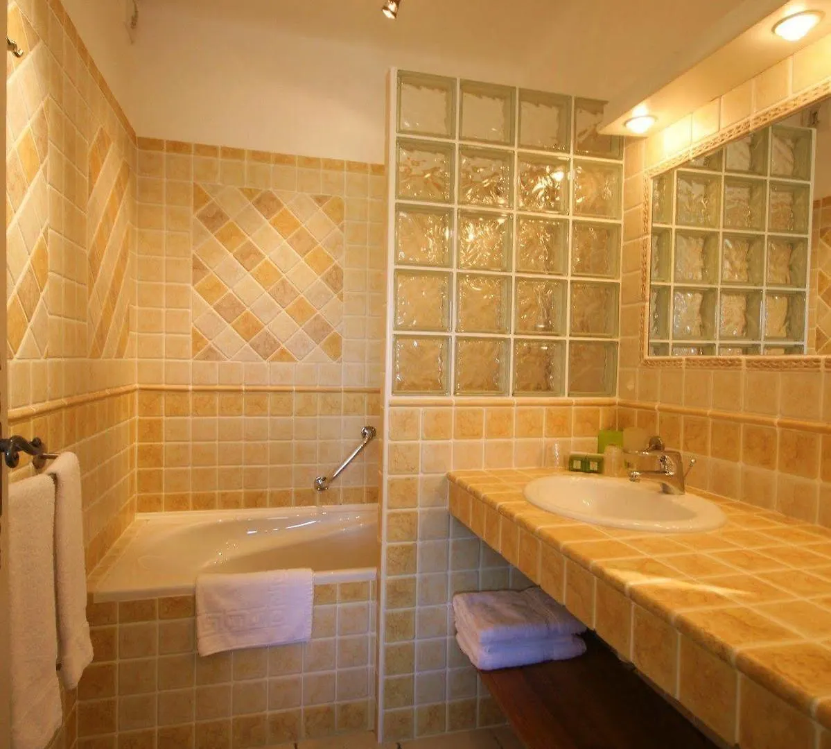 Hotel Marc-Hely La Colle-sur-Loup